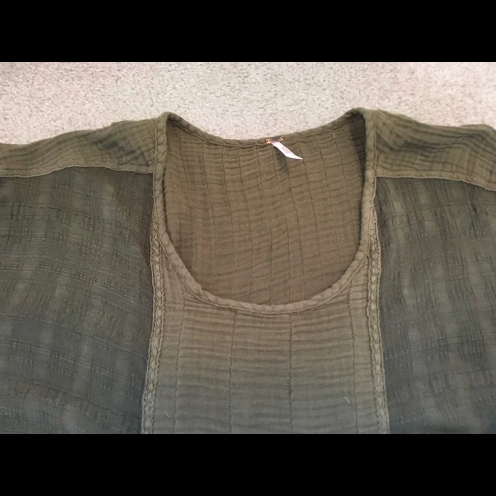 Free People olive green tunic top 100% cotton. Size S. - Picture 2 of 3